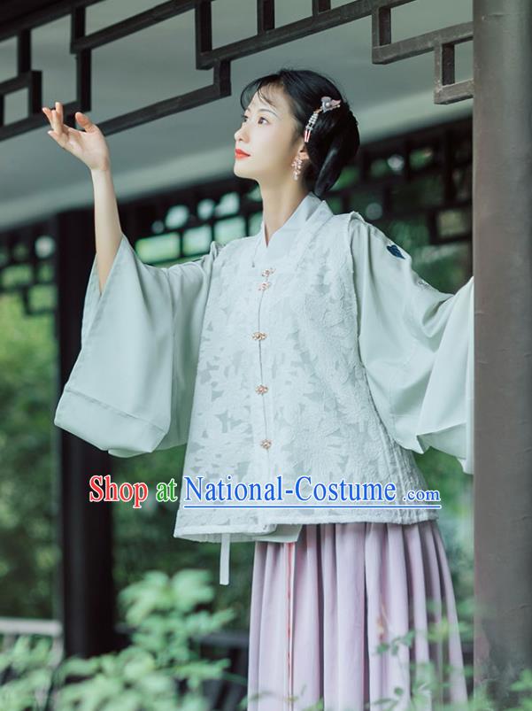 Asian Chinese Ancient Nobility Feminist Embroidered Hanfu Dress Traditional Ming Dynasty Young Lady Historical Costume for Women