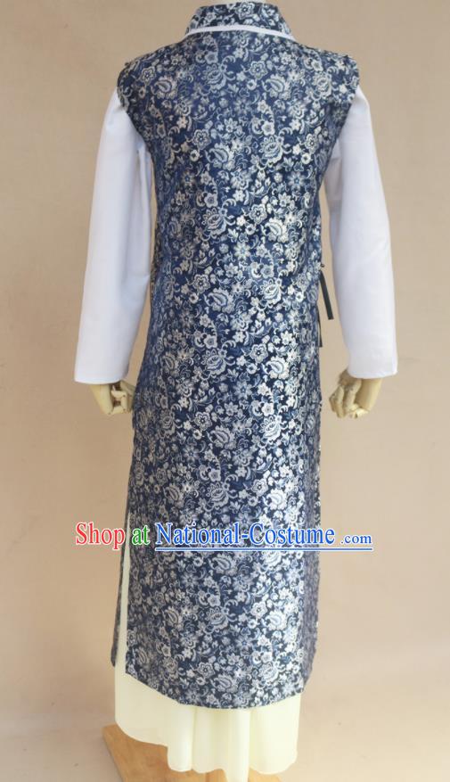 Traditional Chinese Ming Dynasty Young Lady Hanfu Dress Ancient Maidservants Costume for Women