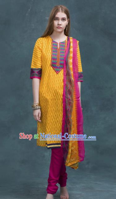 South Asian India Traditional Yellow Costume Asia Indian National Punjabi Suit for Women