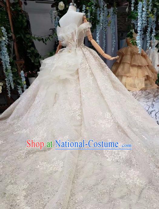 Top Grade Customize Bride Embroidered Trailing Full Dress Court Princess Wedding Costume for Women