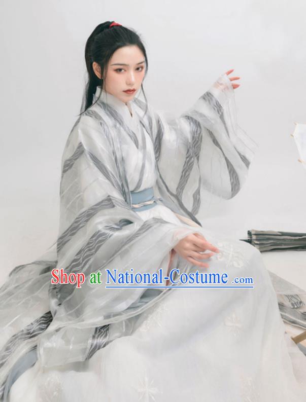 Asian Chinese Jin Dynasty Court Historical Costume Ancient Swordswoman Traditional Hanfu Dress for Women