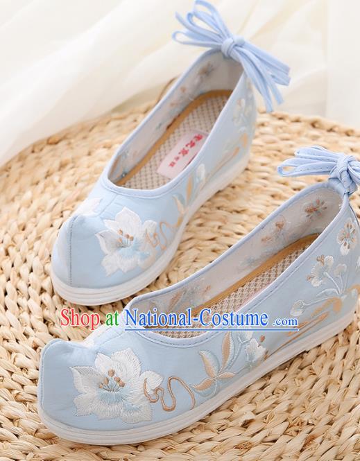 Chinese Traditional Hanfu Shoes Ancient Princess Embroidered Peach Blossom Blue Shoes National Cloth Shoes for Women