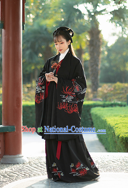 Traditional Chinese Han Dynasty Imperial Consort Hanfu Dress Ancient Court Lady Embroidered Historical Costume for Women