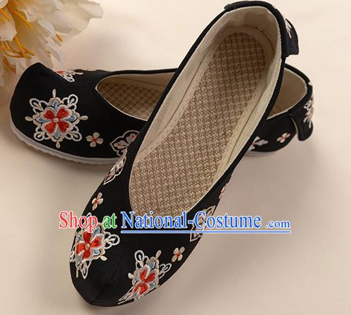 Asian Chinese Black Embroidered Shoes Wedding Shoes Traditional China Princess Shoes Hanfu Shoes for Women