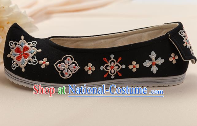 Asian Chinese Black Embroidered Shoes Wedding Shoes Traditional China Princess Shoes Hanfu Shoes for Women