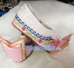 Chinese Traditional Beijing Opera Pink Embroidered Shoes Ancient Princess Hanfu Shoes for Adults