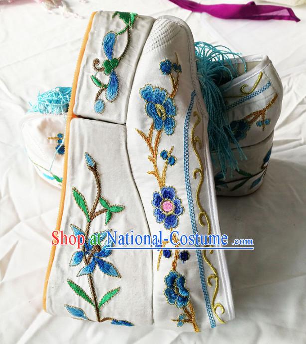 Chinese Traditional Beijing Opera Diva White Shoes Ancient Princess Hanfu Embroidered Shoes for Adults