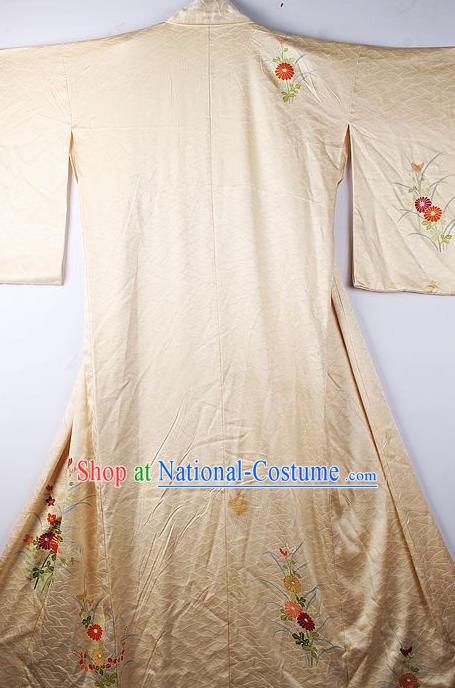 Asian Japanese Ceremony Clothing Classical Daisy Pattern Champagne Kimono Traditional Japan National Yukata Costume for Men