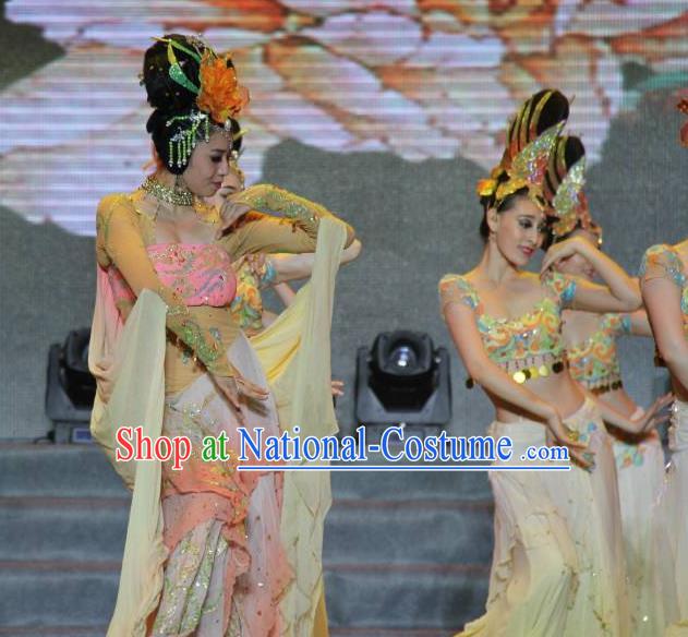 Traditional Chinese Classical Dance Flying Apsaras Costume Beautiful Dance Fei Tian Wu Dress for Women