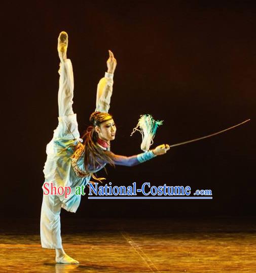 Beautiful Chinese Dance Yue Nv Ling Feng Swords Dance Costume Traditional Classical Dance Dress for Women