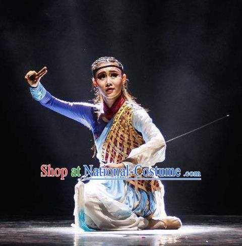 Beautiful Chinese Dance Yue Nv Ling Feng Swords Dance Costume Traditional Classical Dance Dress for Women