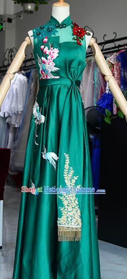 Chinese Traditional Classical Dance Costume Stage Show Chorus Green Dress for Women