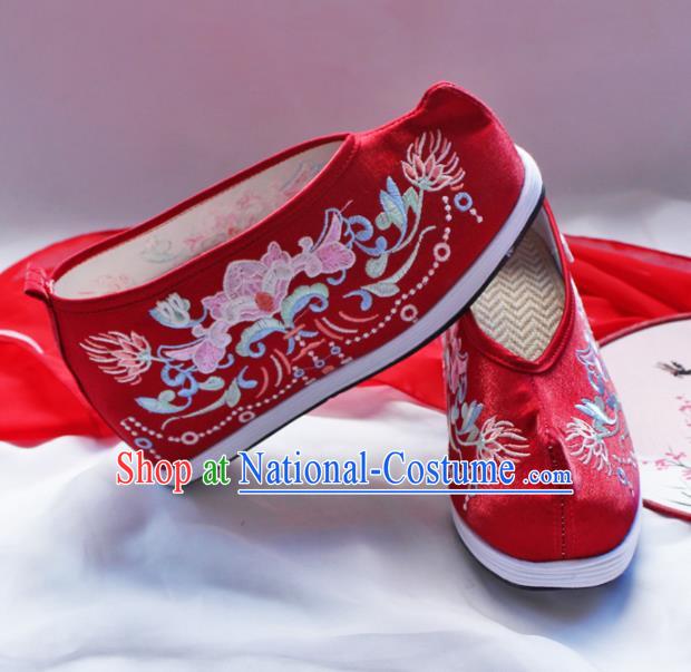 Asian Chinese Traditional Beijing Opera Embroidered Chrysanthemum Red Shoes Ancient Princess Shoes Hanfu Shoes for Women