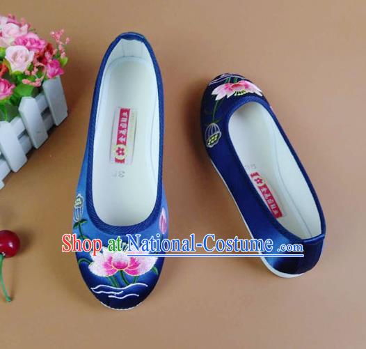 Asian Chinese National Embroidered Lotus Blue Shoes Ancient Princess Satin Shoes Traditional Hanfu Shoes for Women