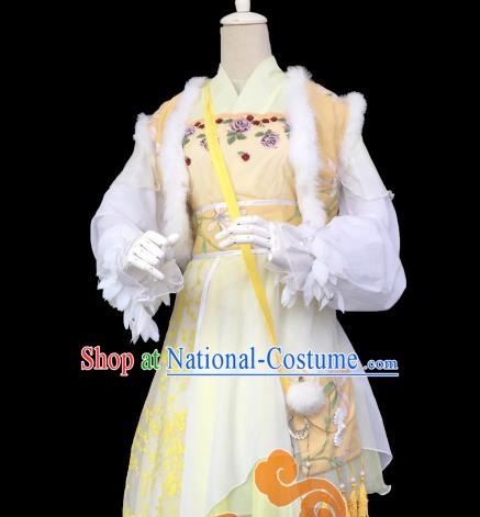 Chinese Traditional Cosplay Heroine Yellow Dress Custom Ancient Fairy Swordswoman Costume for Women