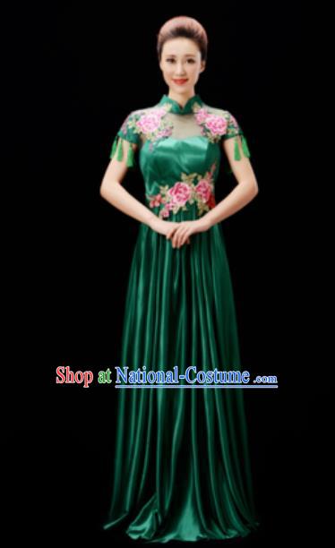 Customized Chinese Chorus Costumes Professional Modern Dance Stage Performance Green Dress for Women