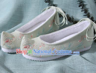 Chinese Handmade Embroidered Butterfly Light Blue Shoes Traditional Ming Dynasty Hanfu Shoes Princess Shoes for Women