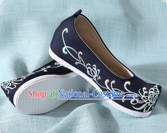 Chinese Handmade Embroidered Chrysanthemum Black Bow Shoes Traditional Ming Dynasty Hanfu Shoes Princess Shoes for Women