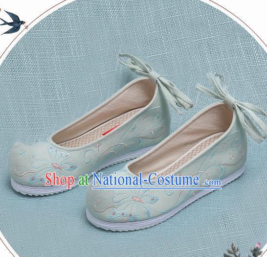 Chinese Handmade Embroidered Butterfly Light Green Bow Shoes Traditional Ming Dynasty Hanfu Shoes Princess Shoes for Women