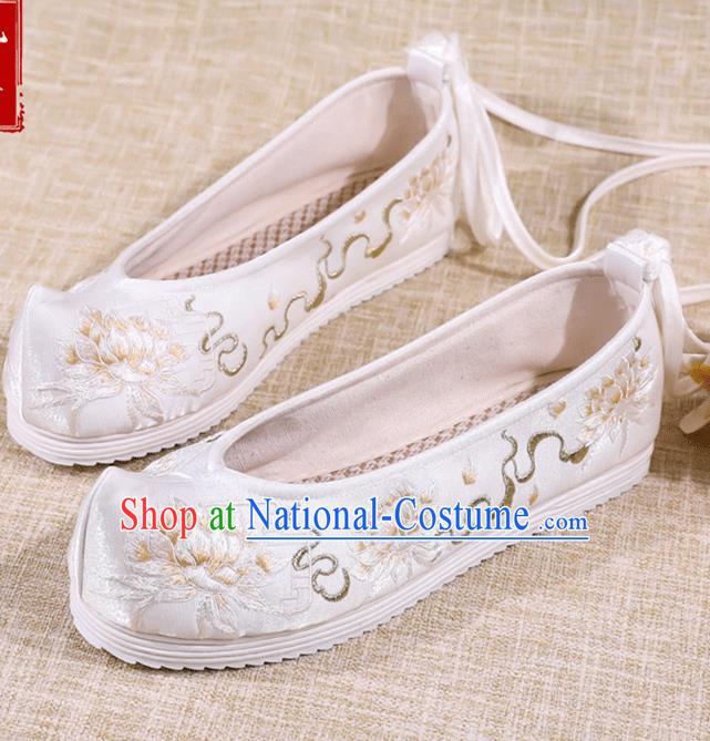 Asian Chinese Embroidered Epiphyllum White Shoes Hanfu Shoes Traditional Opera Shoes Princess Shoes for Women