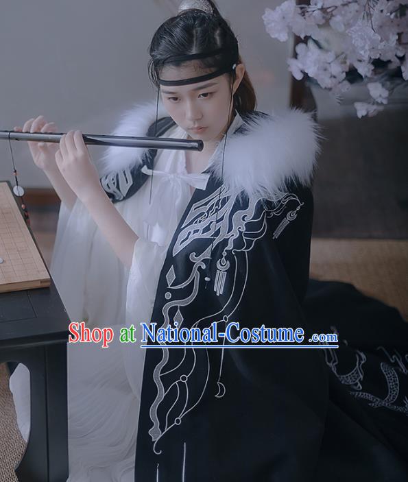 Chinese Ancient Swordsman Embroidered Black Cape Traditional Jin Dynasty Prince Clothing for Men