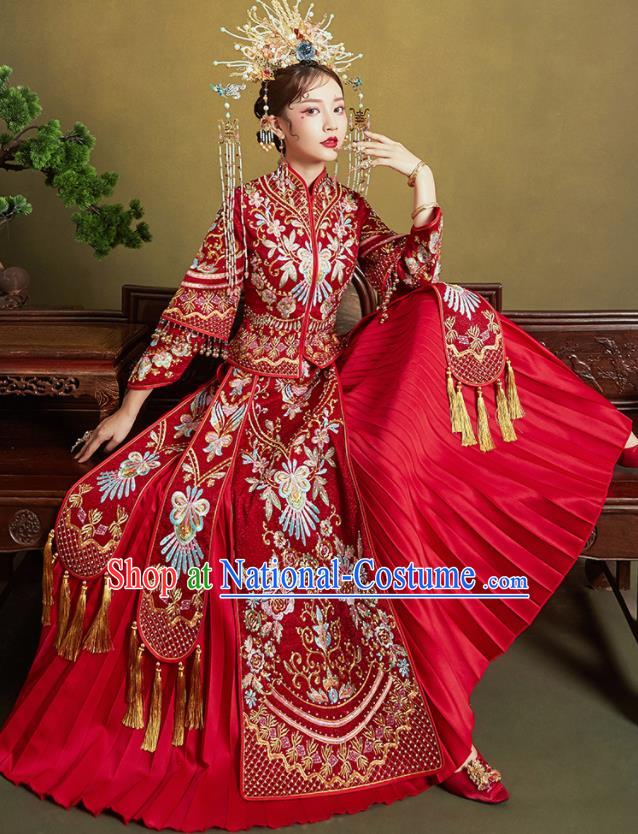 Chinese Traditional Embroidered Xiu He Suit Ancient Wedding Red Dress Bride Costumes for Women