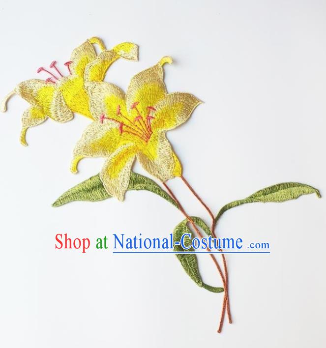 Traditional Chinese Embroidery Yellow Lily Flower Applique Embroidered Patches Embroidering Cloth Accessories