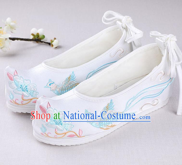 Chinese Handmade Opera Embroidered Phoenix Flower White Shoes Traditional Hanfu Shoes National Shoes for Women