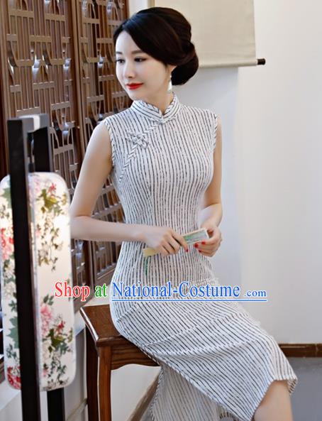 Chinese Traditional Qiapo Dress White Cotton Cheongsam National Costume for Women