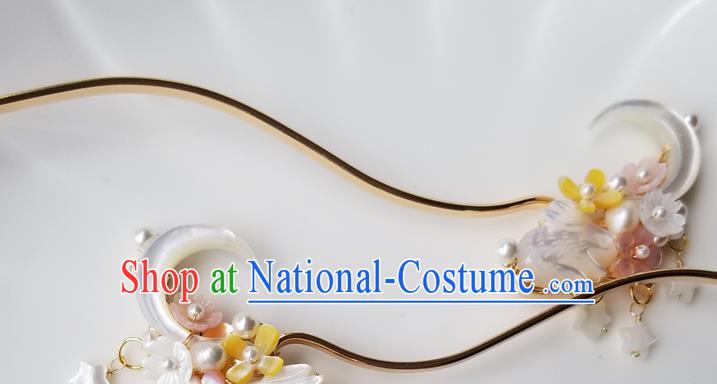 Chinese Classical Shell Moon Hair Clip Hanfu Hair Accessories Handmade Ancient Queen Pearls Tassel Hairpins for Women