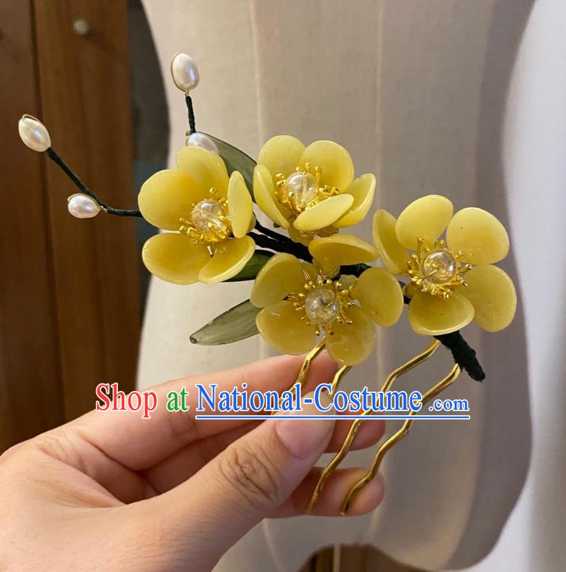 Chinese Classical Yellow Plum Hair Comb Women Hanfu Hair Accessories Handmade Ancient Ming Dynasty Princess Flowers Hairpin