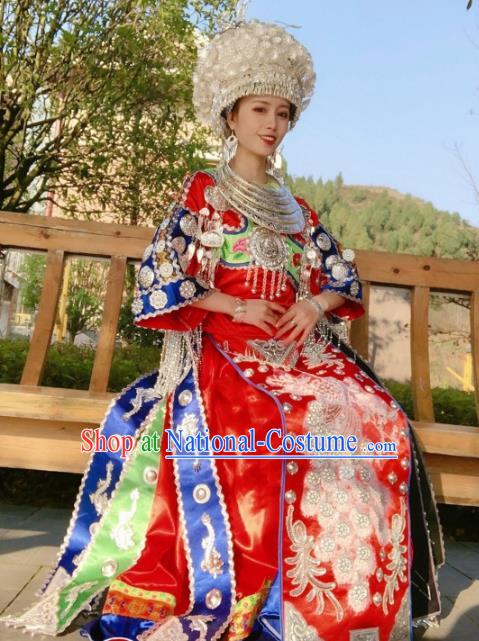 China Minority Embroidered Red Blouse and Skirt Traditional Ethnic Bride Apparels Miao Nationality Wedding Clothing with Headwear