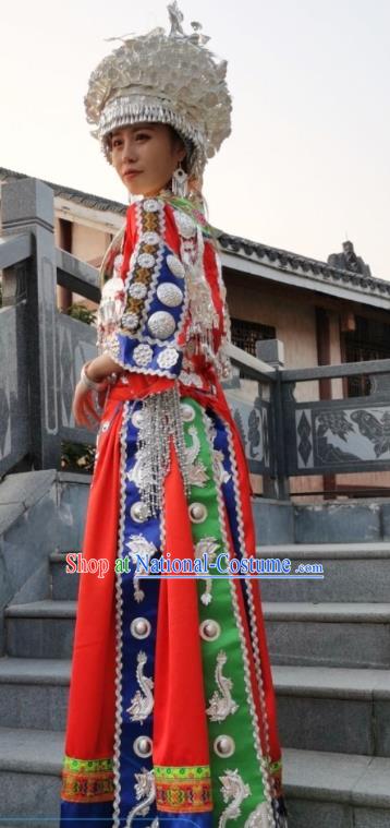 China Minority Embroidered Red Blouse and Skirt Traditional Ethnic Bride Apparels Miao Nationality Wedding Clothing with Headwear