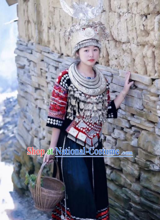 China Miao Minority Embroidered Blouse and Skirt Traditional Nationality Folk Dance Apparels Ethnic Festival Clothing with Headwear