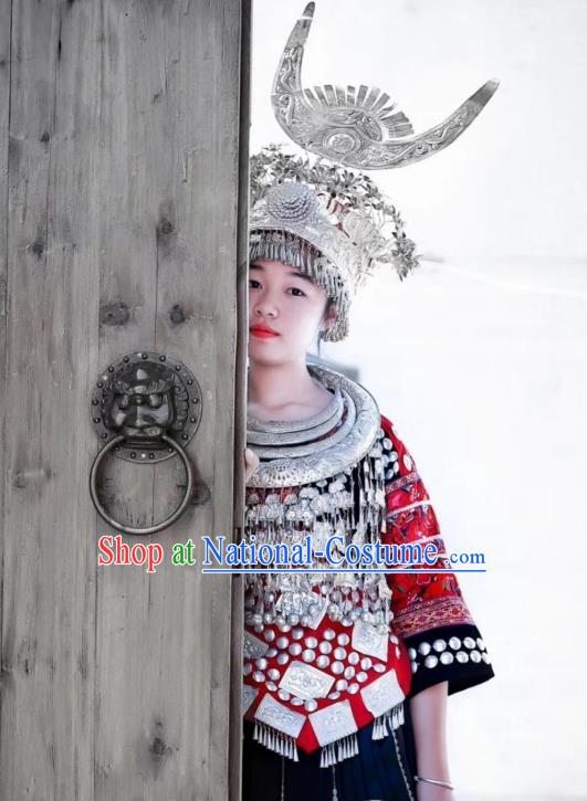 China Miao Minority Embroidered Blouse and Skirt Traditional Nationality Folk Dance Apparels Ethnic Festival Clothing with Headwear