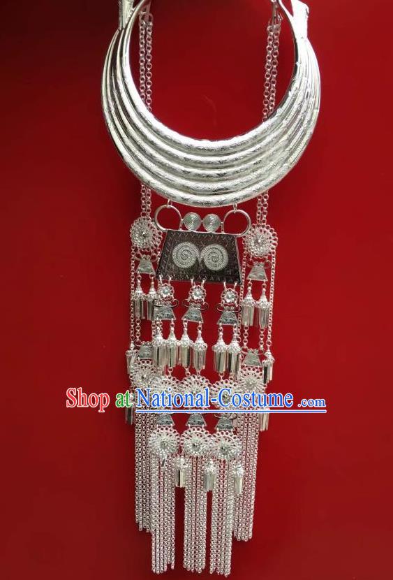 Chinese Handmade Necklace Yunnan Ethnic Nationality Jewelry Wedding Collar Accessories Miao Silver Longevity Lock