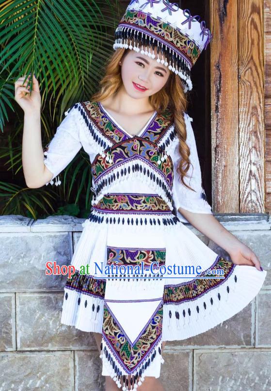 China Yunnan Ethnic Clothing Traditional Festival Folk Dance Costume Miao Minority Women Apparels and Hair Accessories