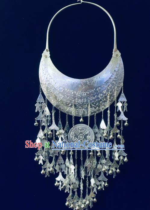 China Hainan Li Ethnic Argent Necklace Traditional Minority Folk Dance Jewelry Accessories