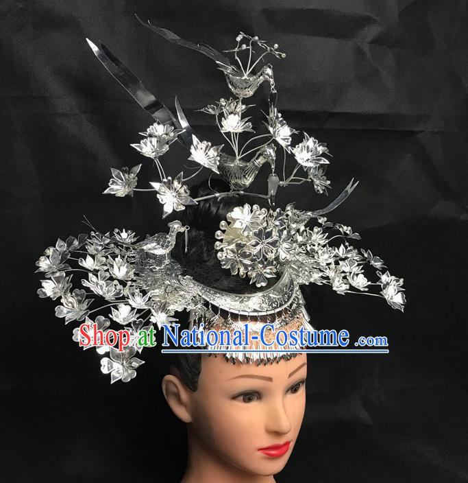 China Handmade Miao Minority Nationality Hair Crown and Hairpins Dong Ethnic Folk Dance Headdress