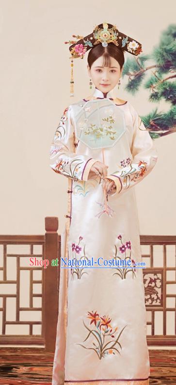 Chinese Qing Dynasty Manchu Princess Costumes Traditional Ancient Court Lady Embroidered Orchids Dress and Headpieces