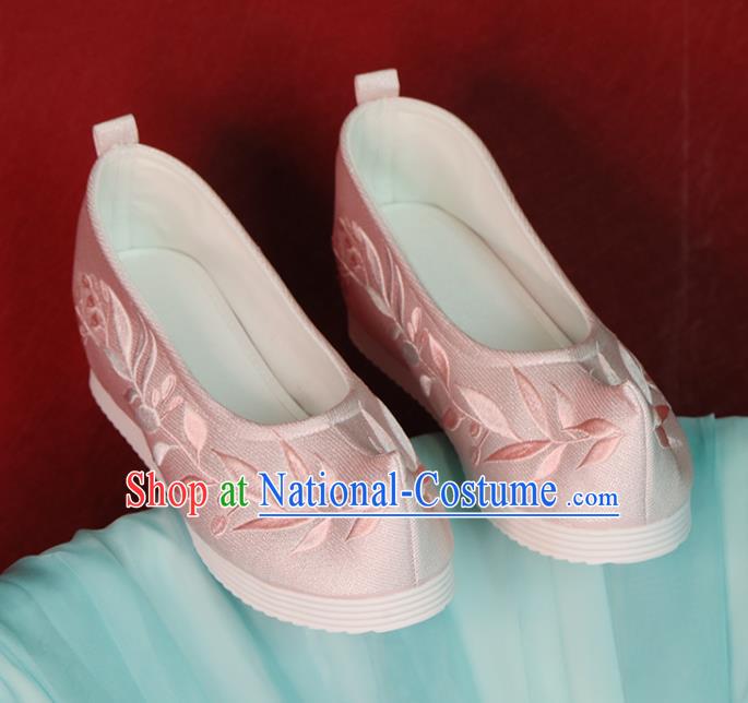 China Women Shoes Pink Brocade Shoes Handmade Shoes Princess Shoes Hanfu Embroidered Shoes