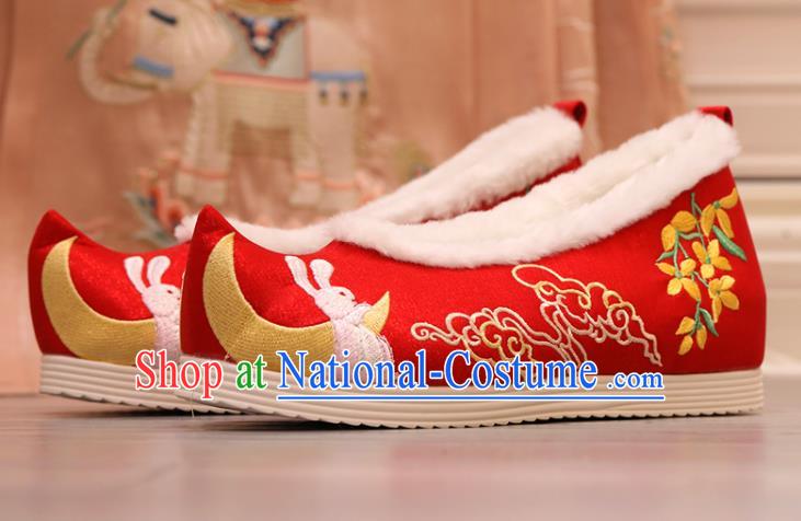 China Hanfu Shoes Embroidered Moon Fragrans Rabbit Shoes Princess Shoes Women Winter Shoes Handmade Red Shoes