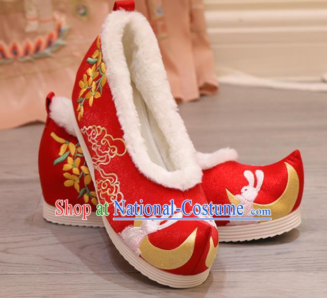 China Hanfu Shoes Embroidered Moon Fragrans Rabbit Shoes Princess Shoes Women Winter Shoes Handmade Red Shoes