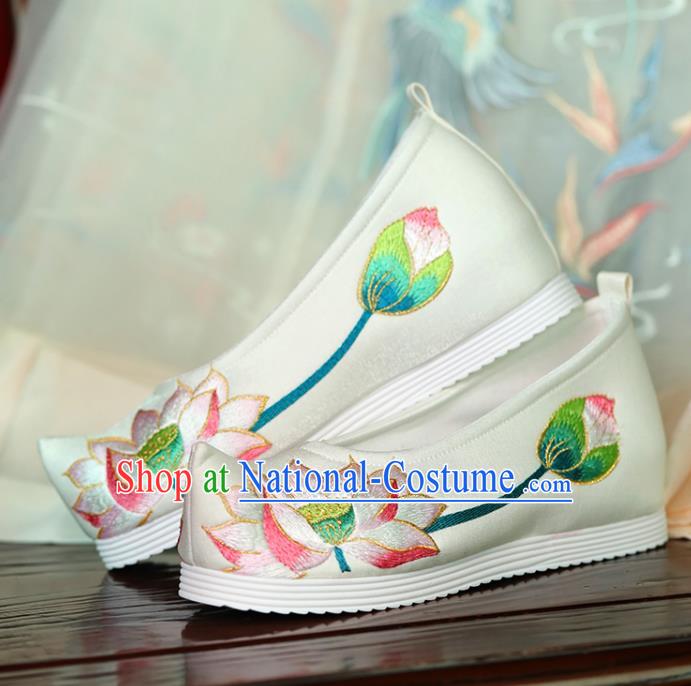 China Handmade White Satin Shoes Song Dynasty Princess Shoes Hanfu Shoes Embroidered Lotus Shoes