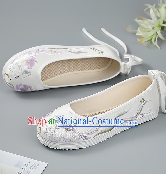 China Ancient White Shoes Princess Shoes Traditional Hanfu Shoes Handmade Cloth Shoes Embroidered Shoes