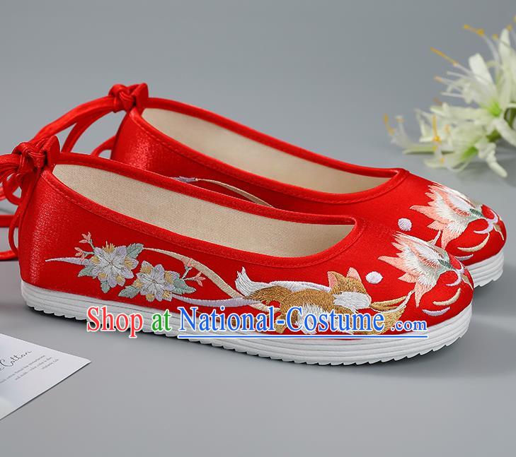 China Traditional Red Hanfu Shoes Ming Dynasty Princess Shoes Embroidered Flowers Shoes Wedding Shoes