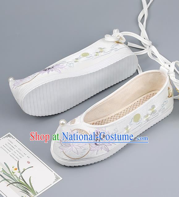 China Traditional Pearl Shoes Hanfu Shoes Ming Dynasty Princess Shoes Embroidered Lotus Shoes White Shoes