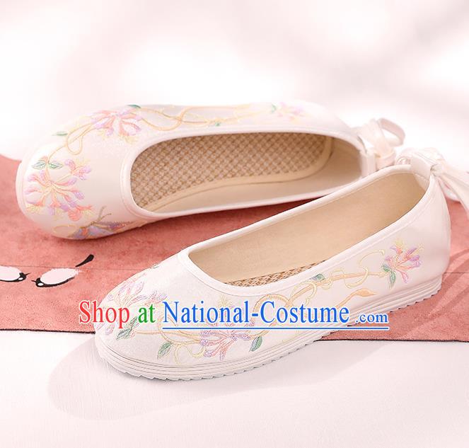 China Embroidered White Shoes Traditional Cloth Shoes Hanfu Shoes Handmade Shoes