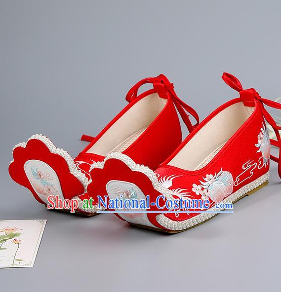 China Ancient Bride Shoes Red Embroidered Shoes Traditional Hanfu Shoes Princess Shoes Ming Dynasty Wedding Shoes