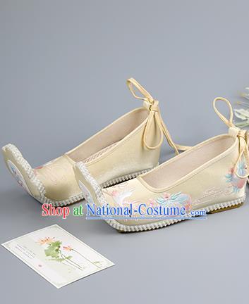 China Traditional Hanfu Shoes Ancient Princess Shoes Ming Dynasty Shoes Light Yellow Embroidered Shoes